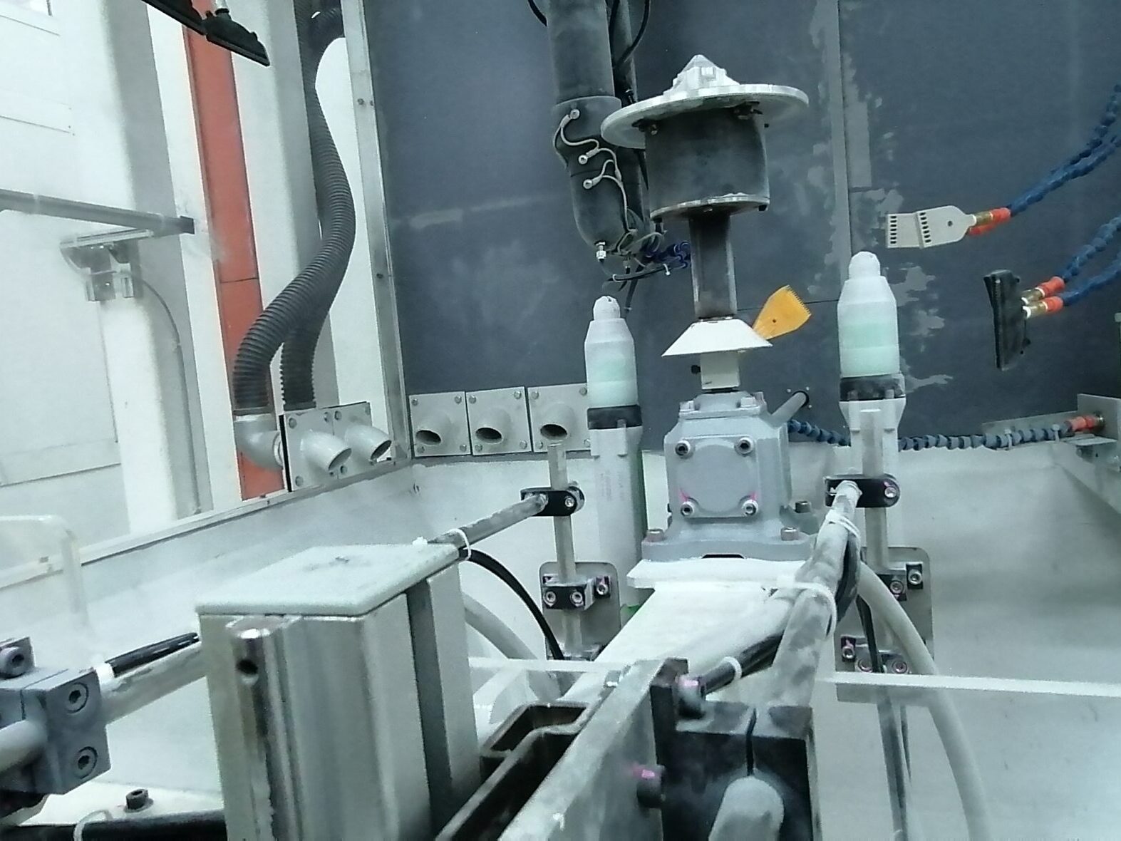 Powder thickness controlled